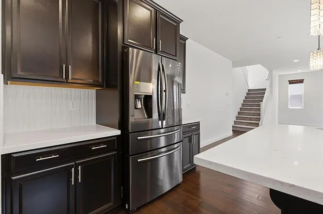 510 E Albertina Ave — Photo 33