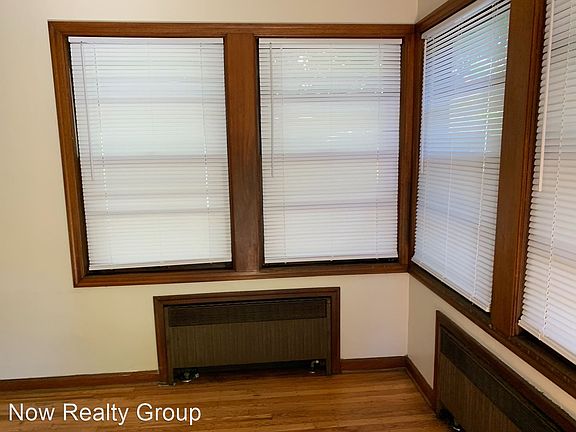 5th image of 2300 NE Halsey St #1