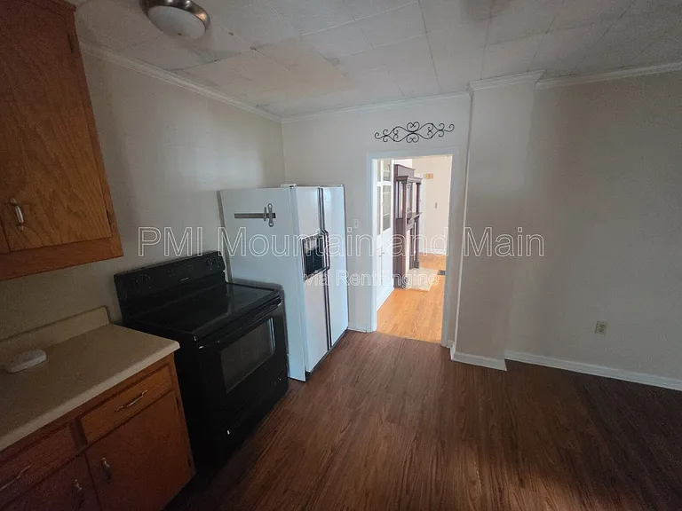 41 Westwood Pl #1 — Photo 15