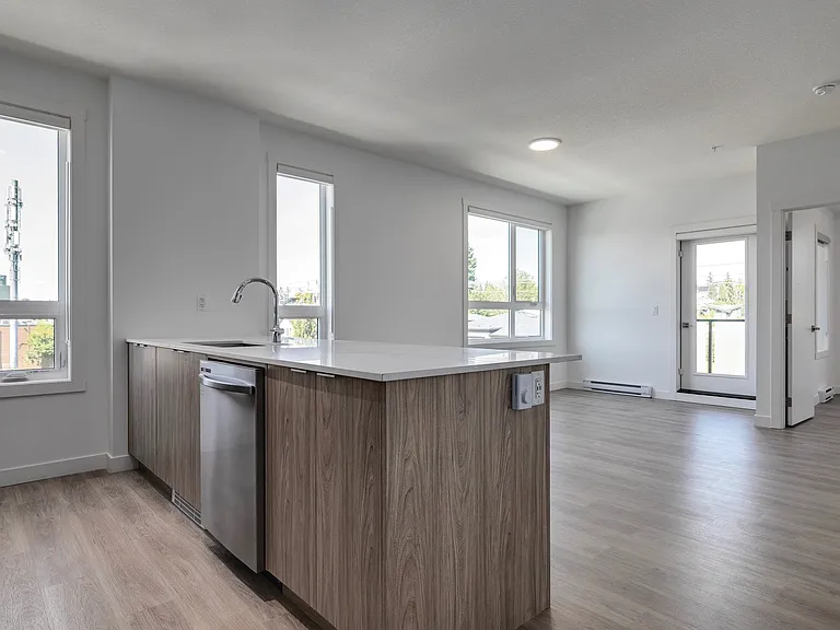 3350 19th St SW — Photo 43