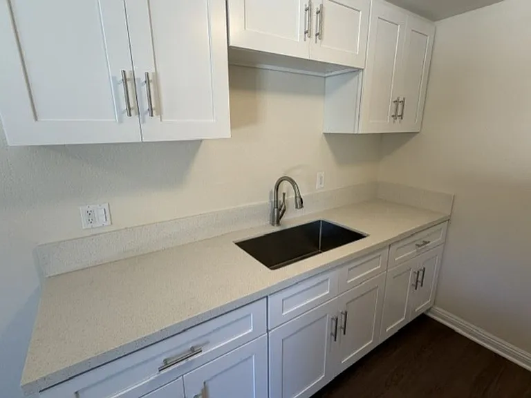 CEDAR 9840 — Photo 8
