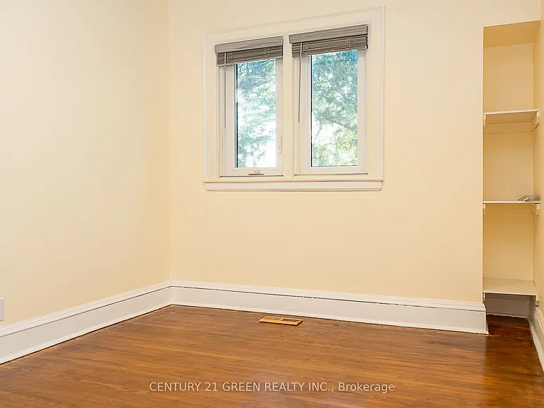 41 Paradise Rd S — Photo 17