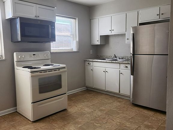 5th image of 1405 McDonald Ave #1