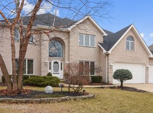271 McWalter Dr, Roselle, IL