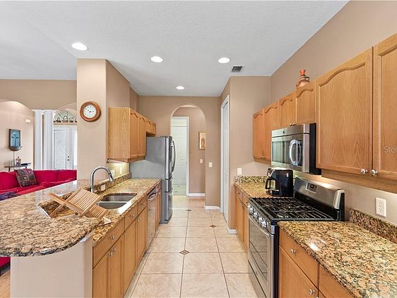 5th image of 13355 Biscayne Dr