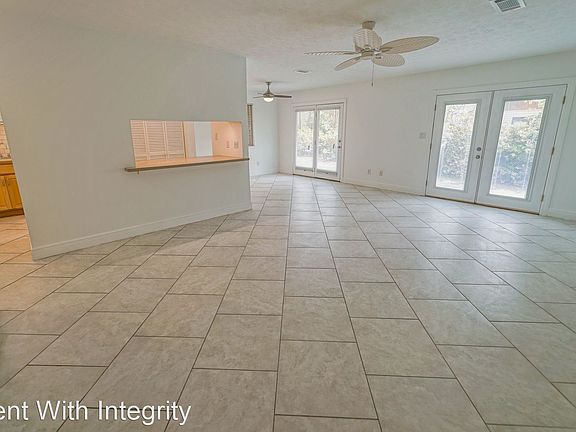 5th image of 251A S Villas Ct Unit 7095361