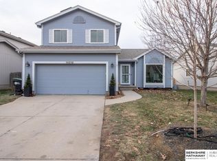 14518 Grand Ave, Omaha, NE 68116