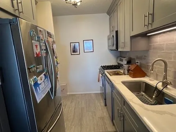 7002 Blvd East image 8 of 42