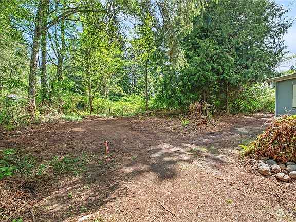 5th image of 15327 30th Drive NW