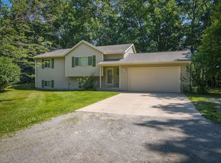 8594 S Felch Ave, Newaygo, MI 49337