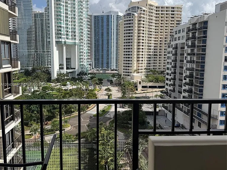 520 Brickell Key Dr #A1412 — Photo 5