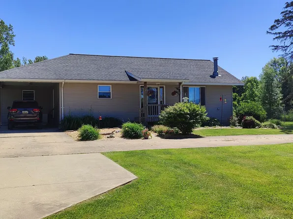 44675 44th Ave, Paw Paw, MI 49079