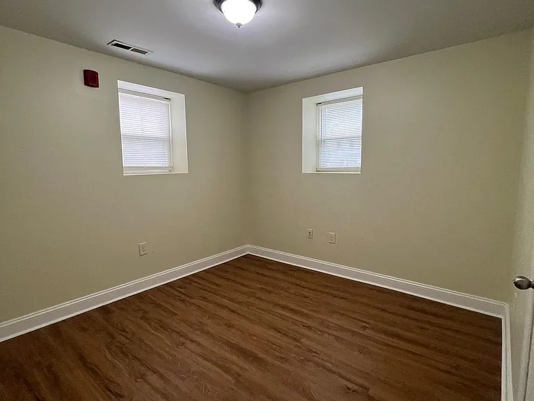 4300 Liberty Heights Ave #D — Photo 11