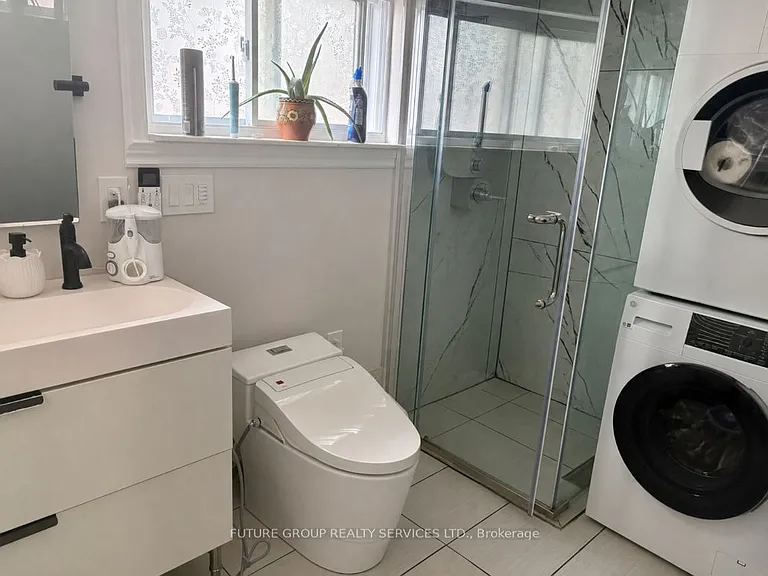 2 Fingal Pl #UPPER — Photo 6