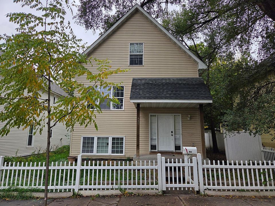 1st image of 925 Marion St
