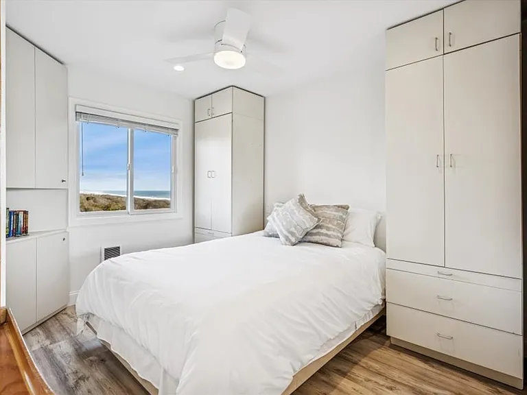 707 Old Montauk Hwy #6C — Photo 9