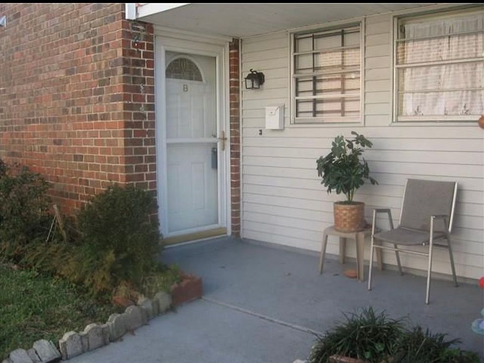 1st image of 3616 Martinique Ave APT B