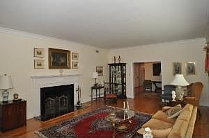 4th image of 4404 Tazewell Pike
