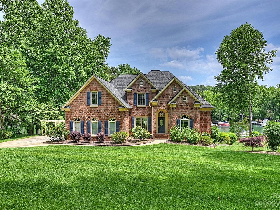 1st image of 122 Wynward Ln