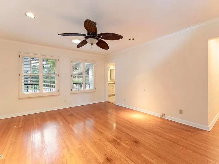 1650 Knollwood Dr — Photo 22