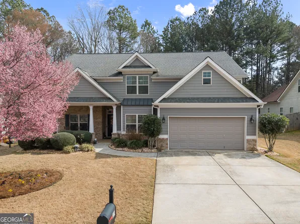 221 Spinner Dr, Jefferson, GA 30549