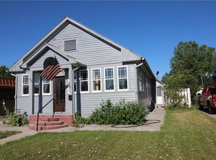 406 N Crow Ave, Hardin, MT 59034