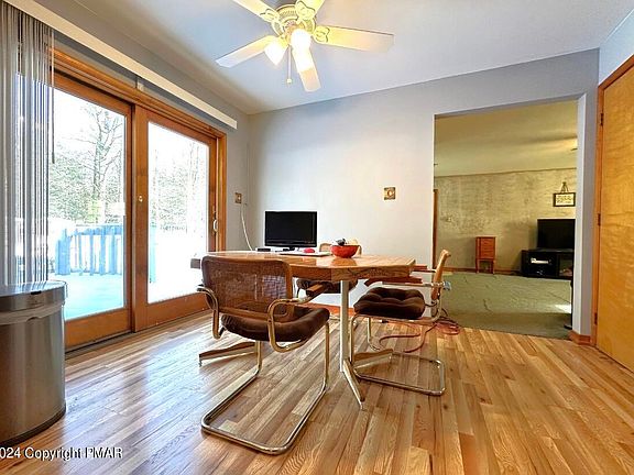 5th image of 105 Karen Glen Way