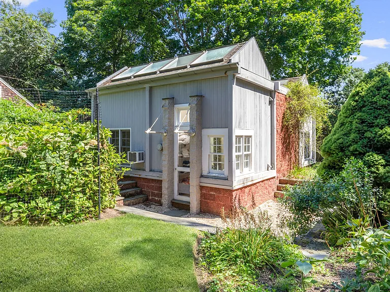 60 Harrison St — Photo 3