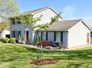 2402 Bottle Run Rd, Williamsport, PA 17701