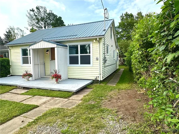 251 Kennedy Ave, Angola, NY 14006