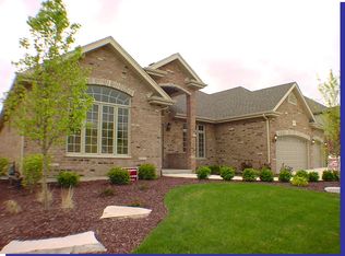 19910 Berkshire Dr, Mokena, IL 60448