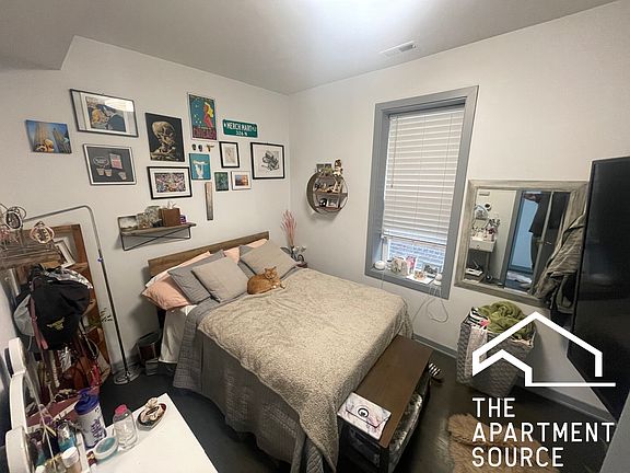 5th image of 2834 W Diversey Ave #2F