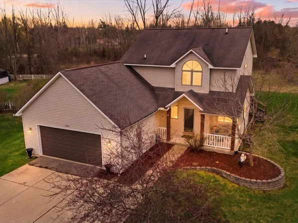 2309 Wood Crk, Burton, MI 48519