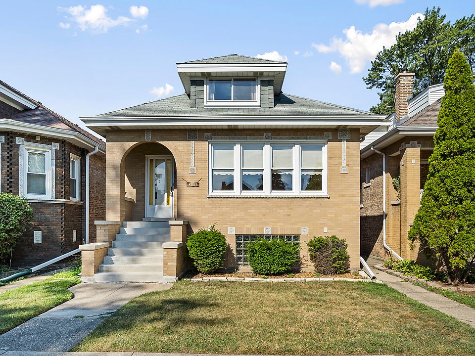 1st image of 2944 N 78th Ave