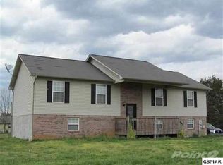 2849 English Valley Ln, Sevierville, TN 37876