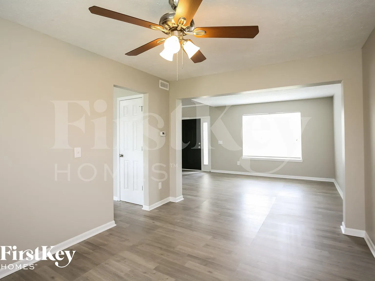 3 bed, 2.5 bath, 1924 sqft, $2,355 — Photo 4