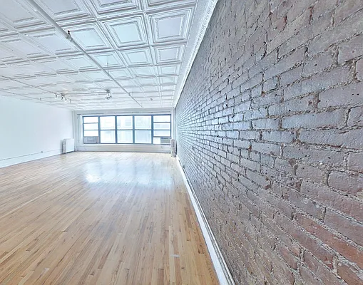Rented by Link Real Estate NYC | media 18