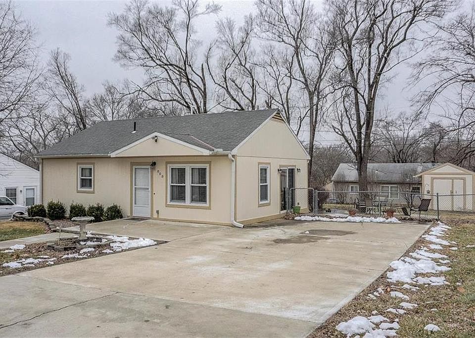 1st image of 808 N 81st St