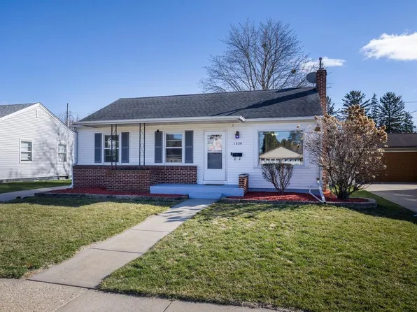 1328 Benton Avenue, Janesville, WI 53545