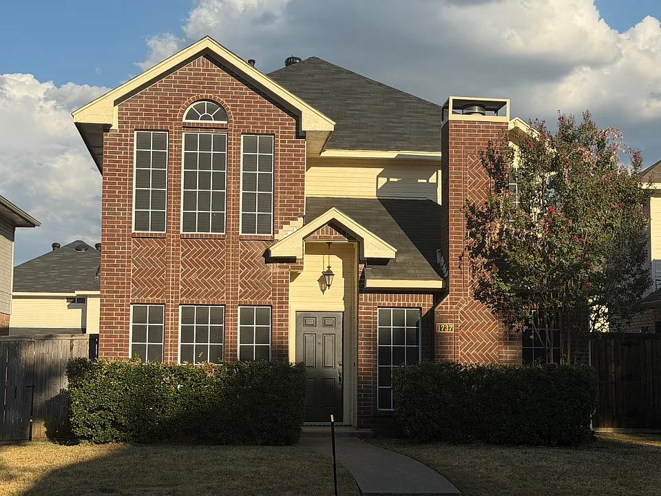 1737 Circle Creek Dr