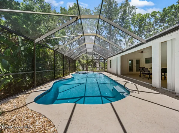 930 Holloway Trl, Malabar, FL 32950