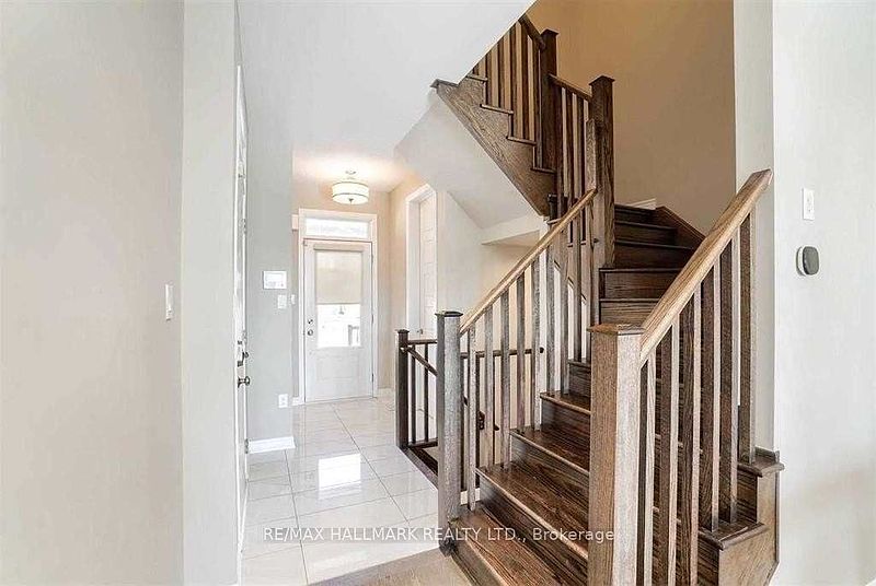 Oakville Townhouse for rent - 4 Bedrooms — photo 12