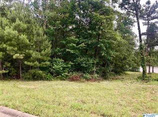 23 Azalea Trl, Centre, AL 35960