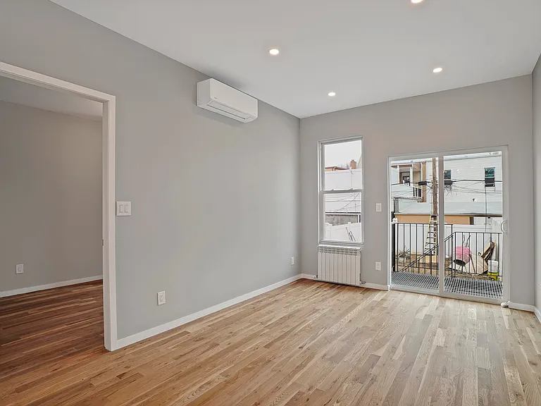 67th Dr — Photo 3