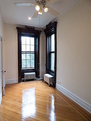 3rd image of 190 Hancock St APT 3