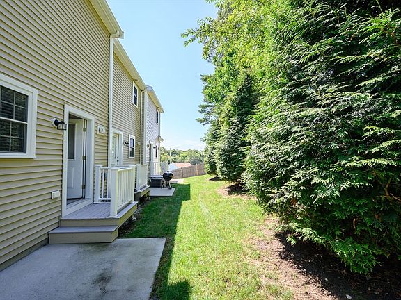5th image of 1148 Bedford St