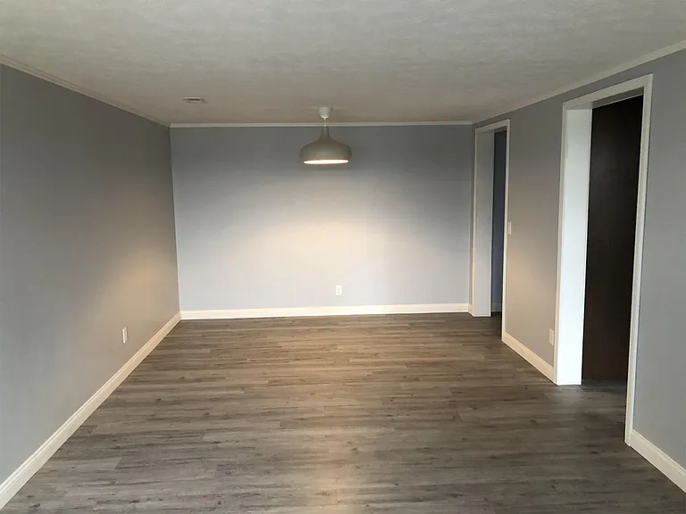 910 Northernview St #11 — Photo 3