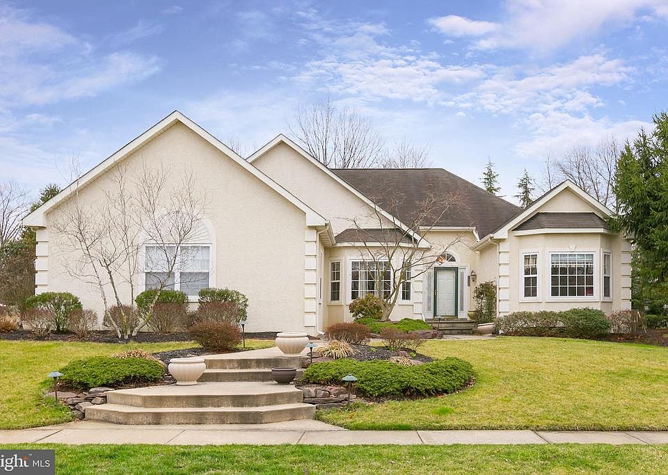 1st image of 1850 Fernwood Dr