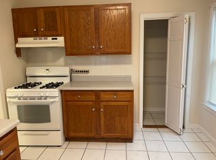 220 Davis St APT 2, Fall River, MA 02720