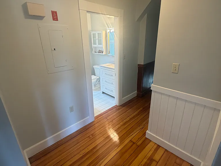 20-22 Florence St #3 — Photo 8